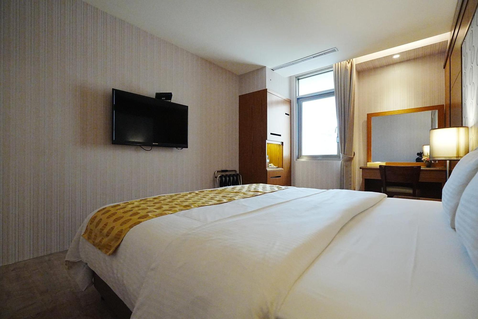 York Hotel Taipei Esterno foto