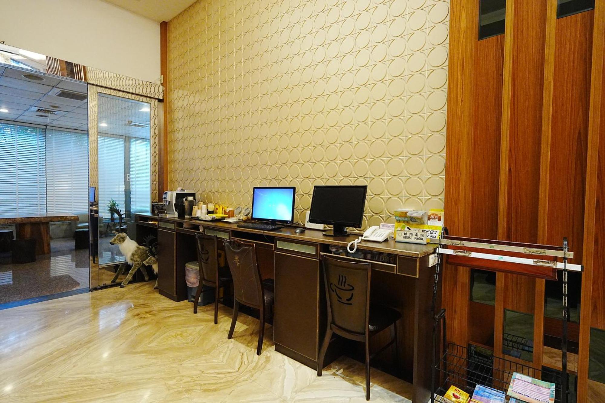 York Hotel Taipei Esterno foto