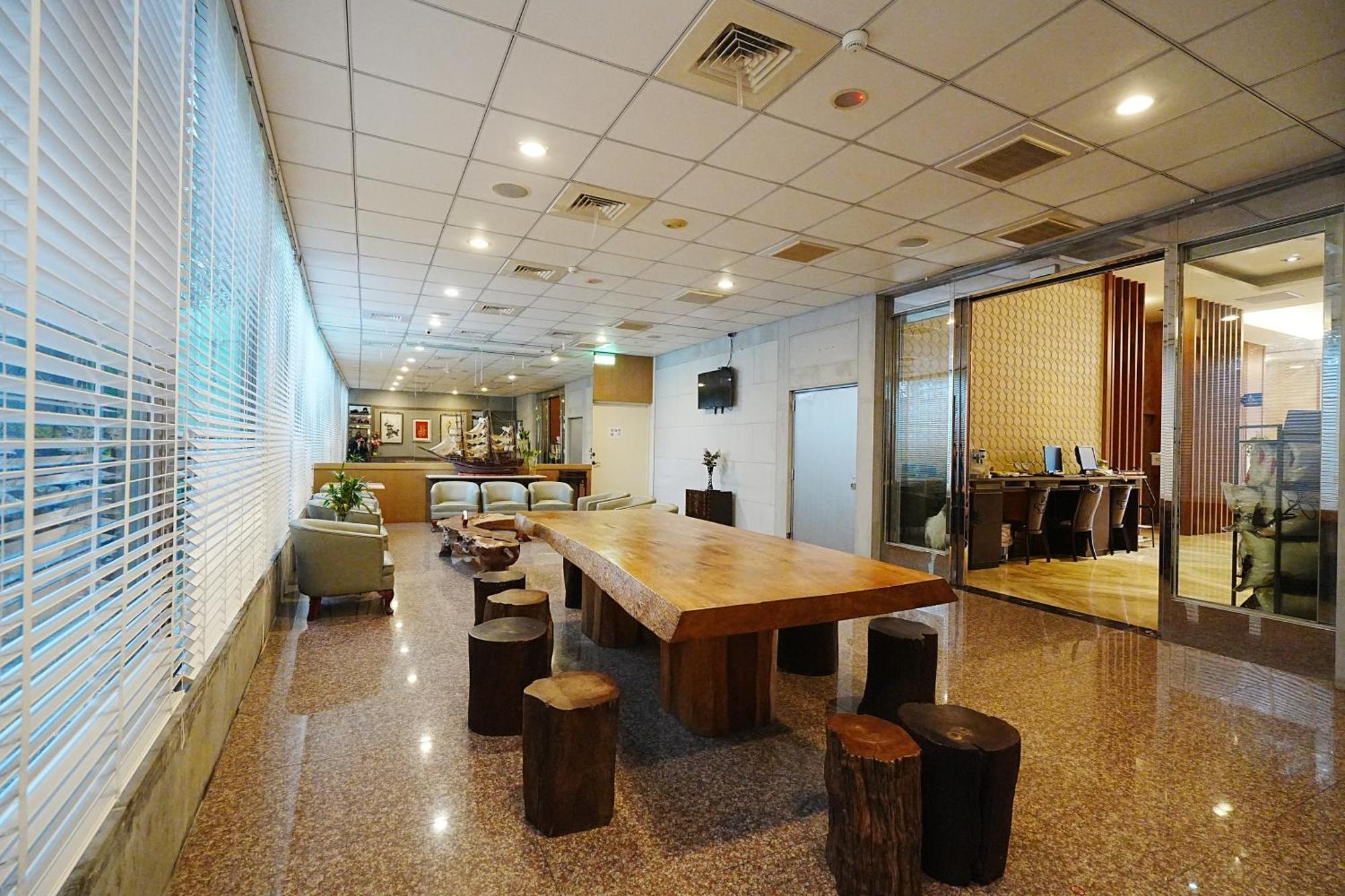 York Hotel Taipei Esterno foto